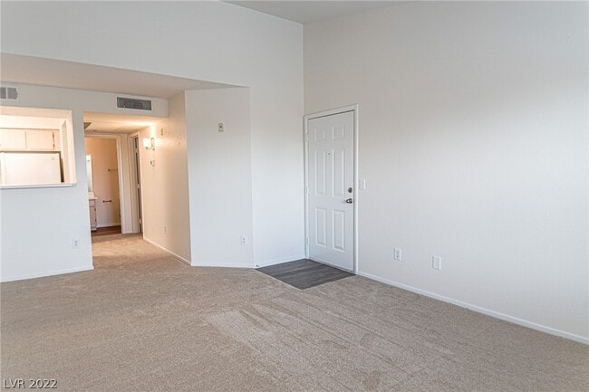 Building Photo - 1150 N Buffalo Dr
