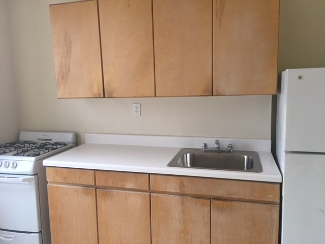 Primary Photo - 32-26 Steinway St