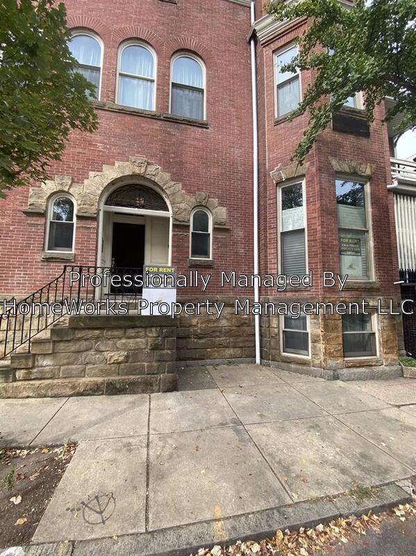 Foto principal - 1300 N Calvert St