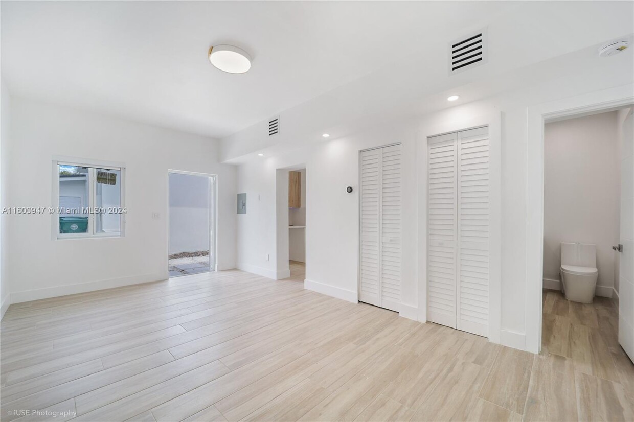 Foto del edificio - 1654 SW 18th Ave
