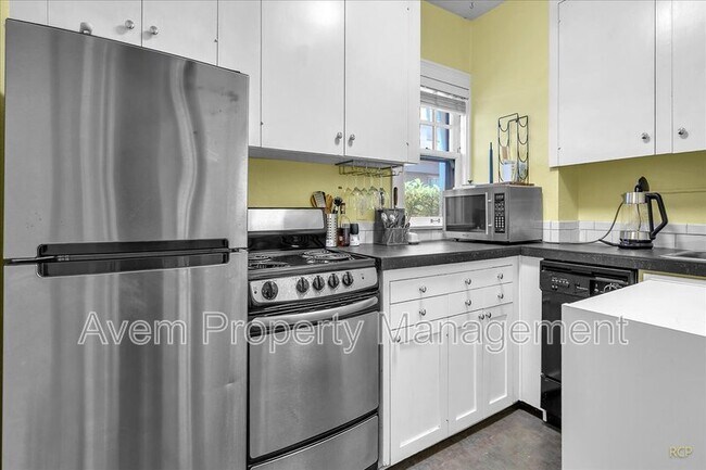 Foto del edificio - 1811 NW Couch St