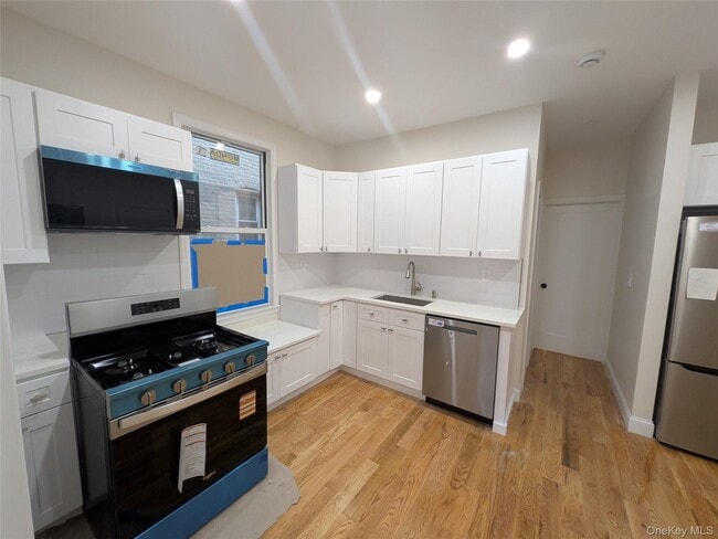 Foto del edificio - 104-44 42nd Ave