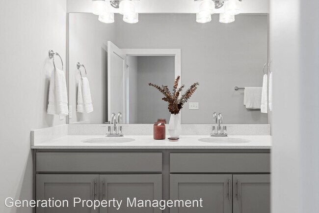 Foto del edificio - 2 br, 2.5 bath House - 1882 S. Lyerly Street