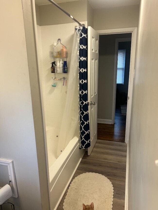 Building Photo - 1425 Deacon St