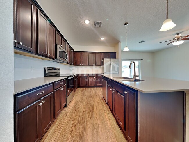 Building Photo - 954 Summer Stone Lp