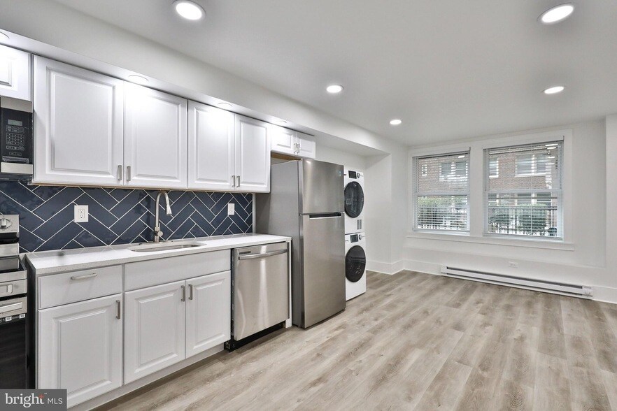 Foto principal - 4247 Locust St
