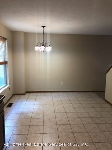 Foto del edificio - 1831-1833 North St