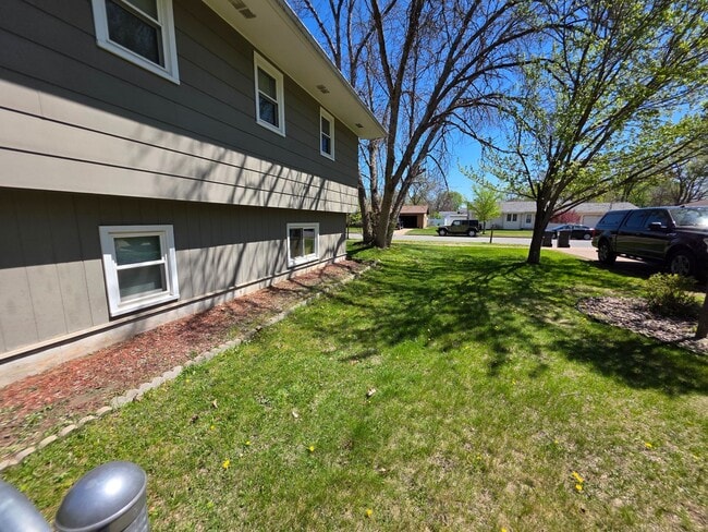 Building Photo - 3114 Kilbourne Ave
