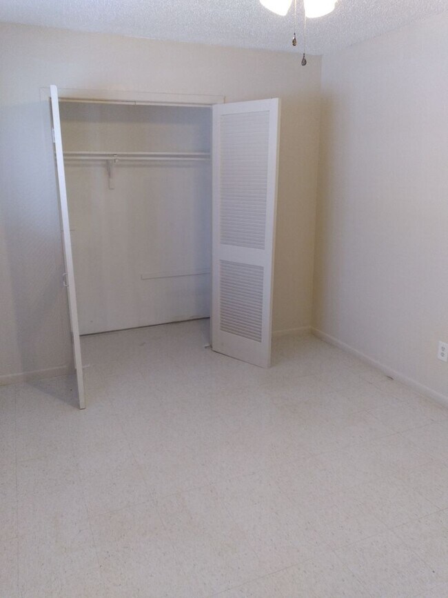 Foto del edificio - 950 Weaver St