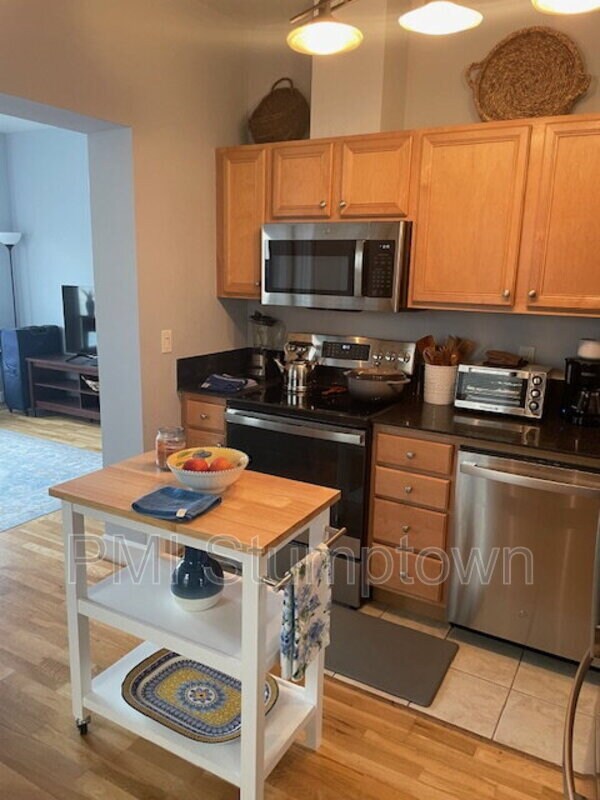 Foto del edificio - 1714 NW Couch St