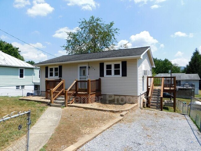 Building Photo - 530 Highland Ave