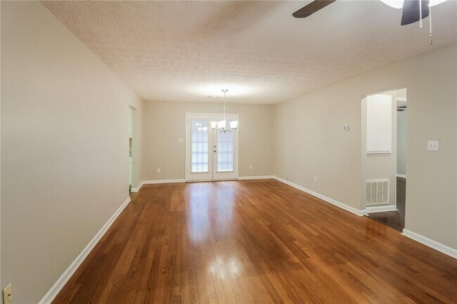 Building Photo - 259 Rocky Branch Dr