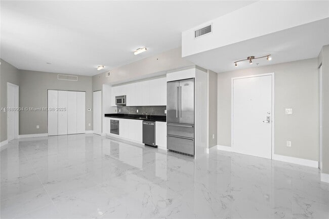 Foto del edificio - 92 SW 3rd St