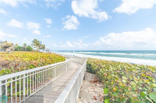 Foto del edificio - 6520 N Ocean Blvd