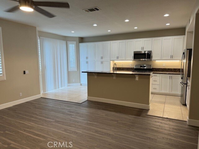 Foto del edificio - 6922 Monaco Pkwy