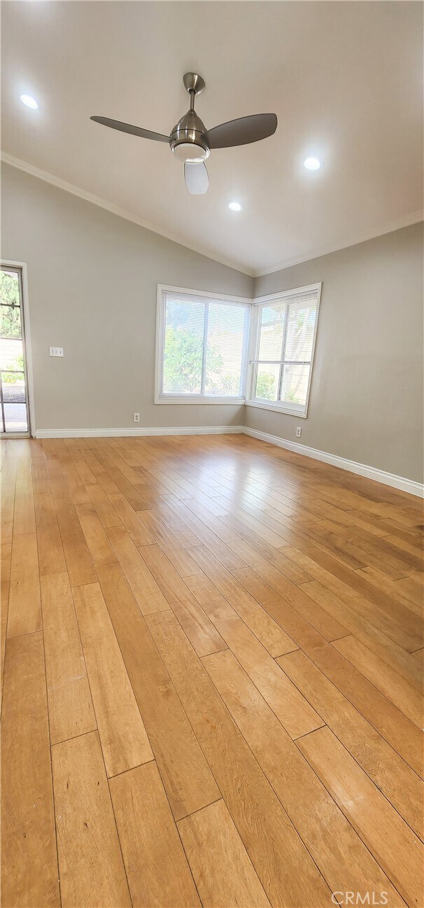 Foto del edificio - 4552 Cheviot Dr