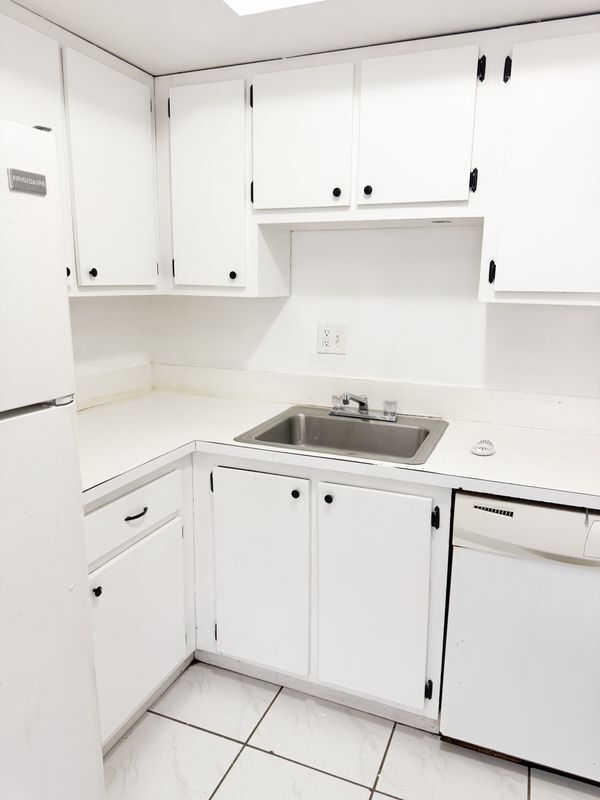 Foto del edificio - 2214 NW 58th Ave