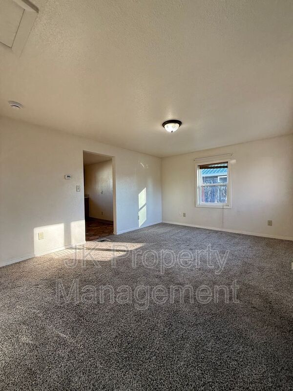 Foto del edificio - 1715 13th Ave S