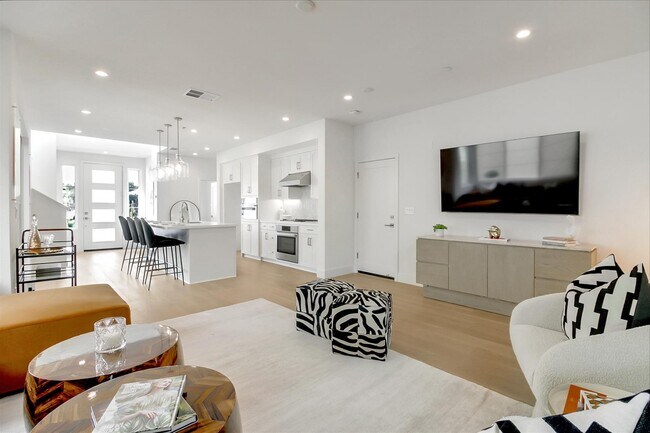 Foto del edificio - 15125 Shore Dr