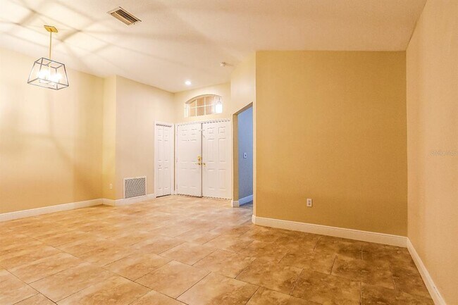 Building Photo - 3837 Lockridge Dr