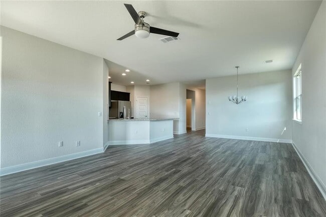Building Photo - 18013 Curio Dr