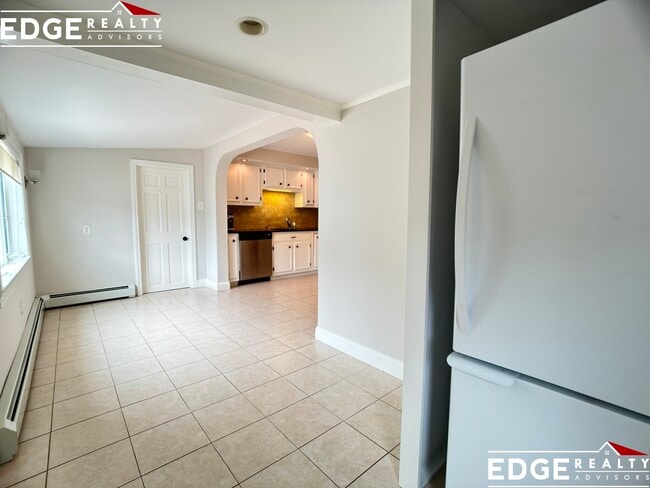 Building Photo - 26 Winslow St