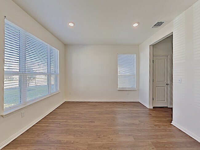 Foto del edificio - 333 Pebble Beach Run