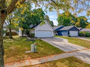 Building Photo - 430 Charleton Dr