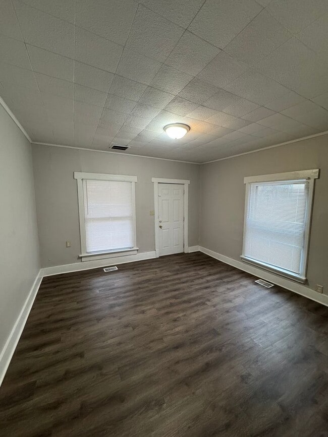 Photo - 1133 N Olney St Apartment