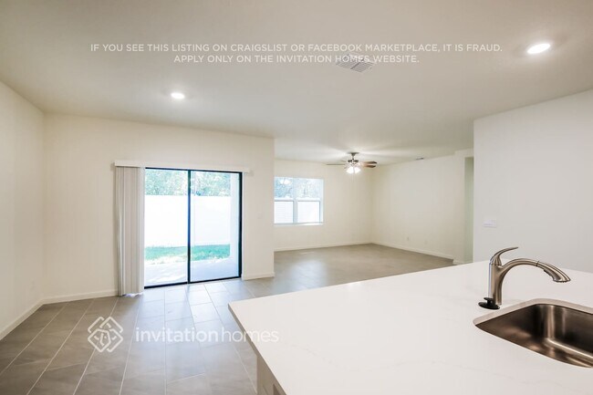 Foto del edificio - 493 Seaspray Dr