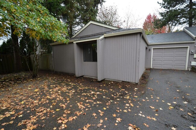 Foto del edificio - 12304 SW Sussex St