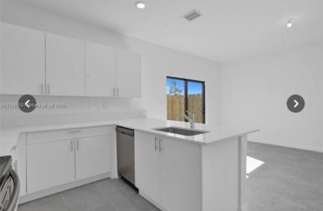 Foto del edificio - 9931 SW 231st Ln