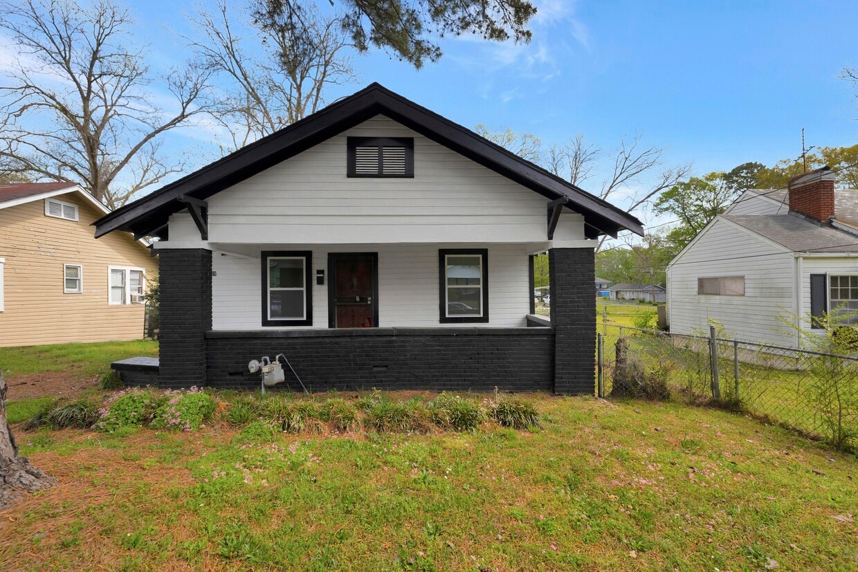 Primary Photo - 4929 Avenue R