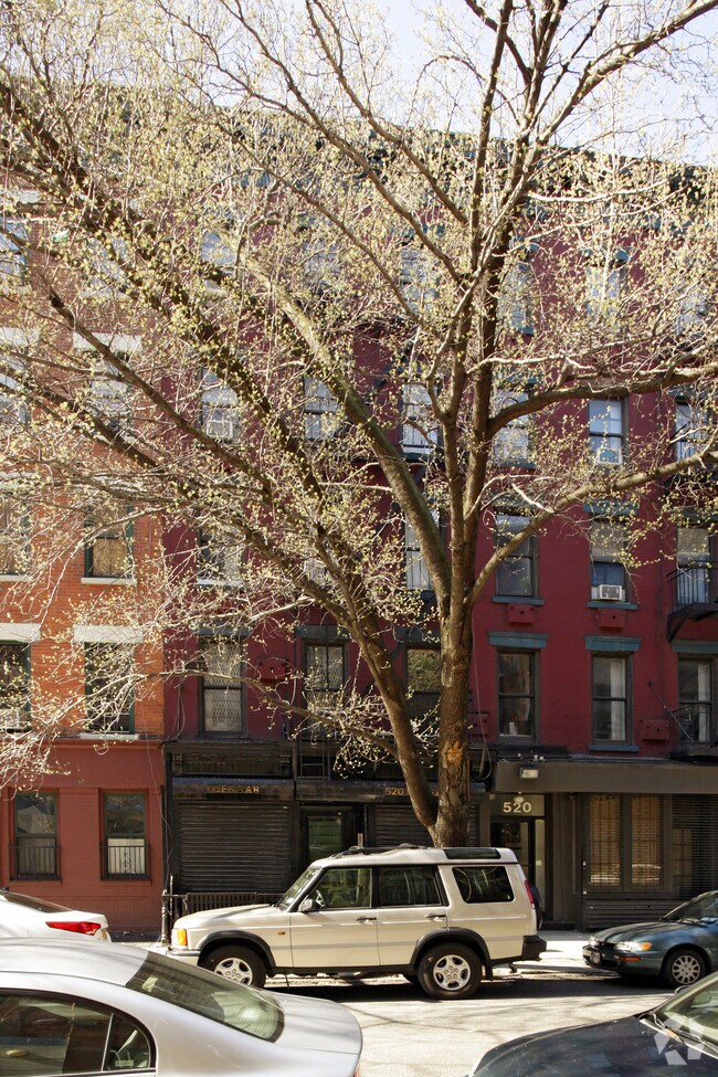 Building Photo - 520 East 6th Street