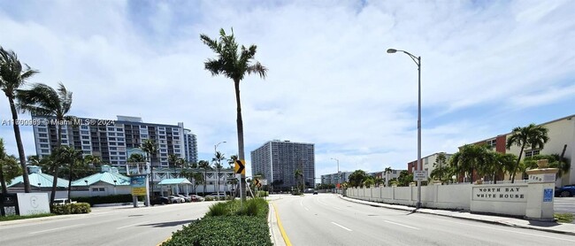 Foto del edificio - 1800 79th Street Causeway