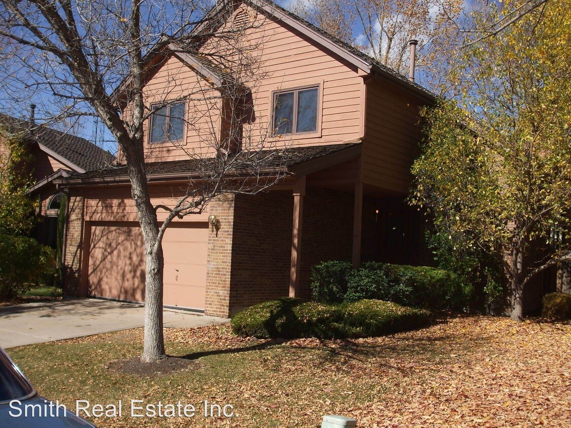 Foto principal - 7900 E Dartmouth Ave