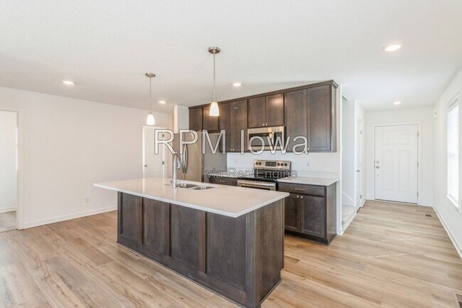 Foto del edificio - 1241 NW Yorktown Dr