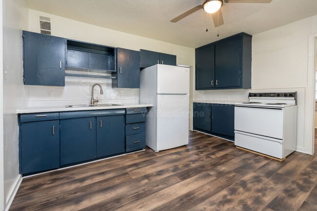 Foto del edificio - 1160 S Richmond Ave