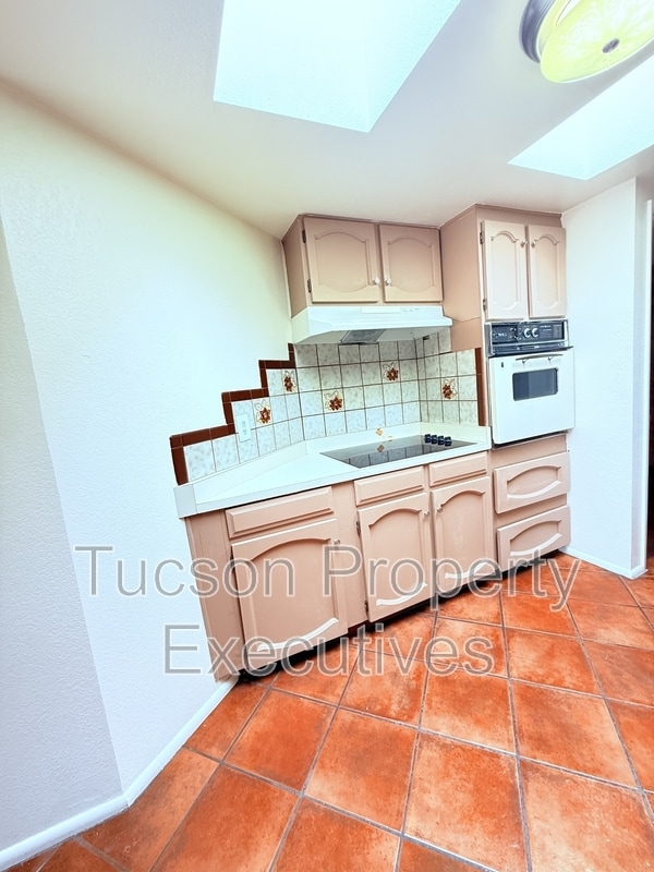 Photo - 3554-P3554 East 5th Street House