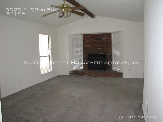 Foto del edificio - 3 Bedroom 91st & Memorial!!!