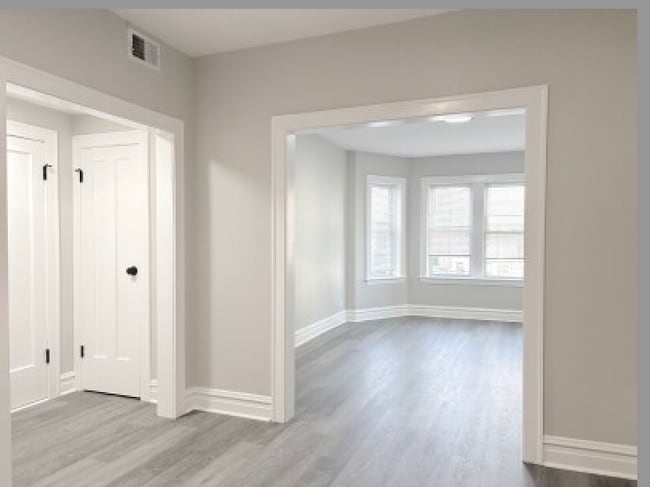 Foto del edificio - 2939 N Fairfield Ave