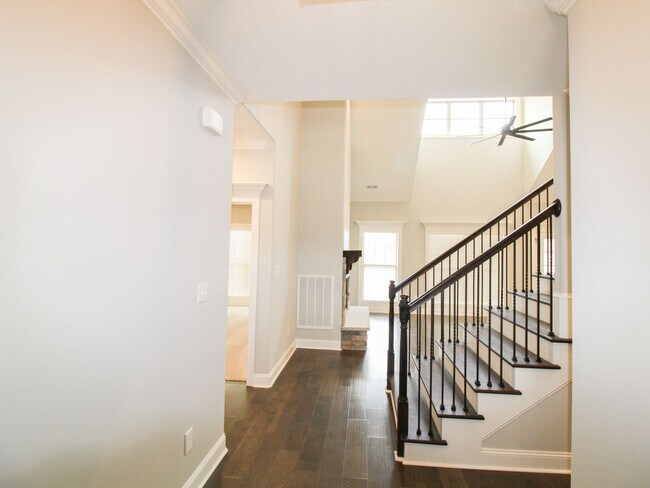 Foto del edificio - Beautiful two story home at Whispering Pines!