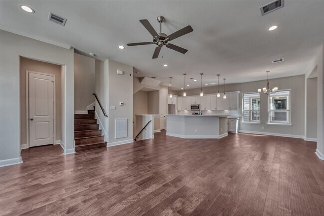 Building Photo - 4135 Du Pont St