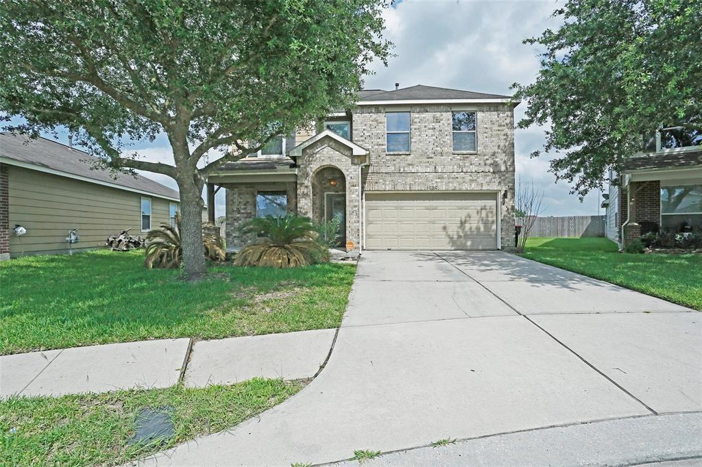 Foto principal - 1939 Wooded Acres Dr