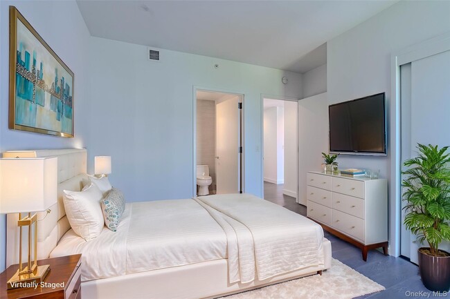 Foto del edificio - 131-03 40th Rd