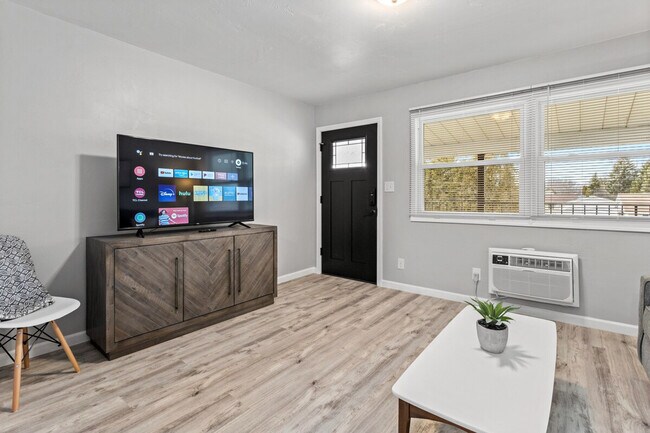 Foto del edificio - 826 W Browning St