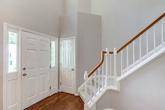 Building Photo - 13112 Townfield Dr