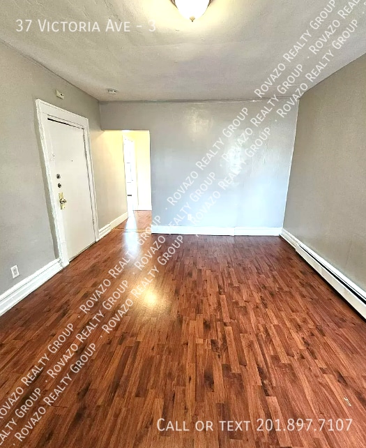 Building Photo - 37 Victoria Ave- 3 bedroom in Newark