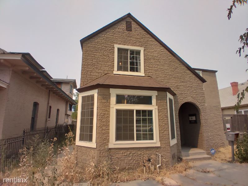 Primary Photo - 5 br, 2 bath House - 143 N Calaveras St