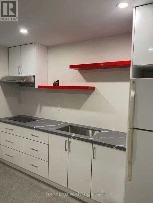 Building Photo - 63 Hornshill Dr